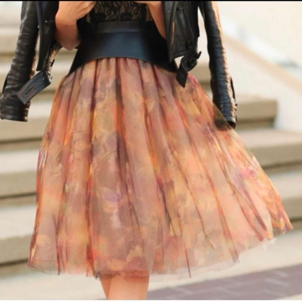 Anthrologie Seen Worn Kept Amalia Size 4